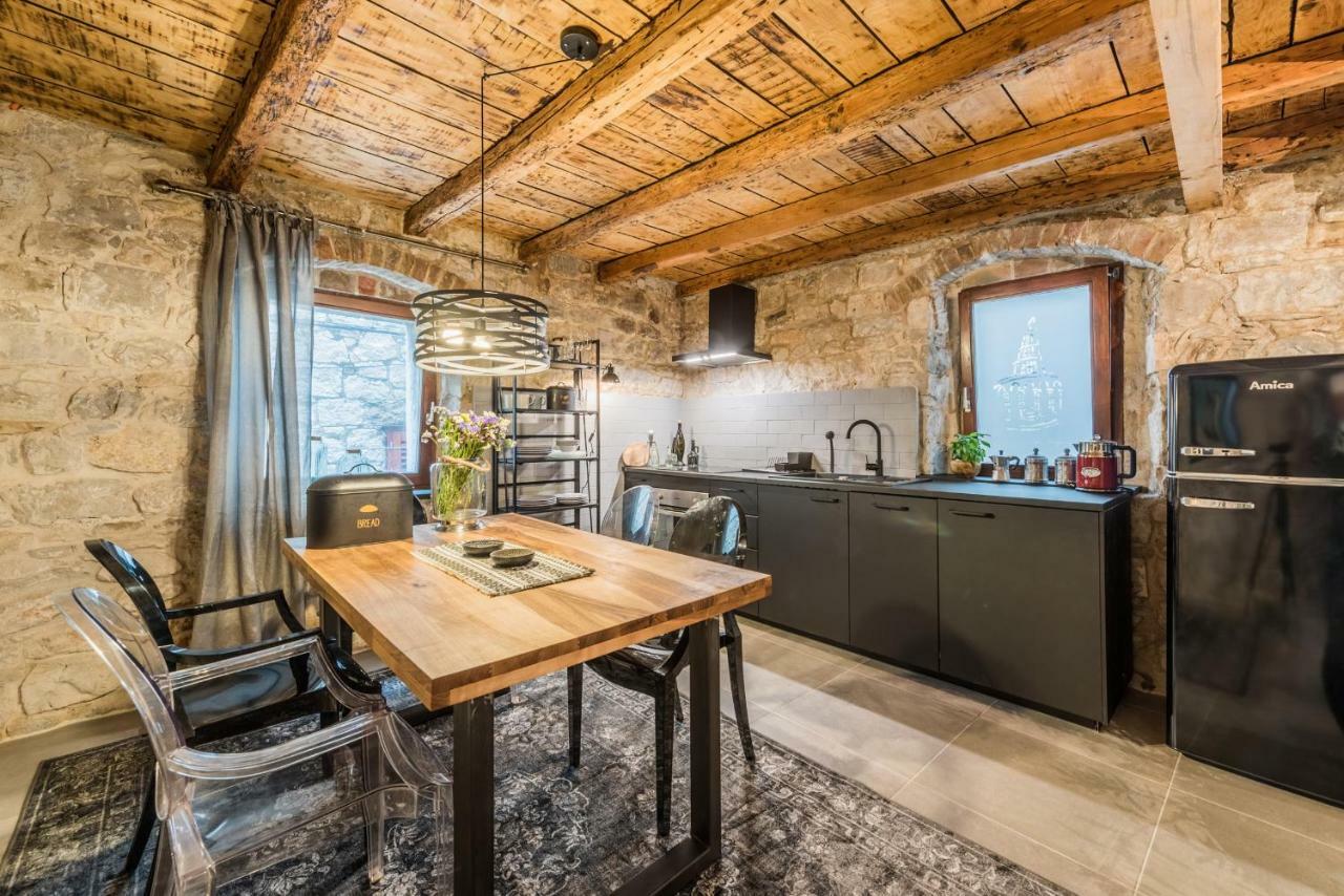 Livo Disno 12 Split Exterior foto